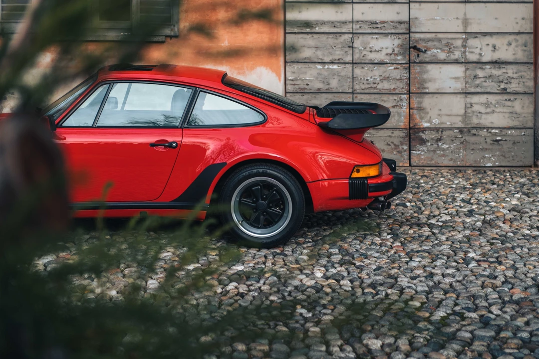 1989 Porsche - Image 2 of 31