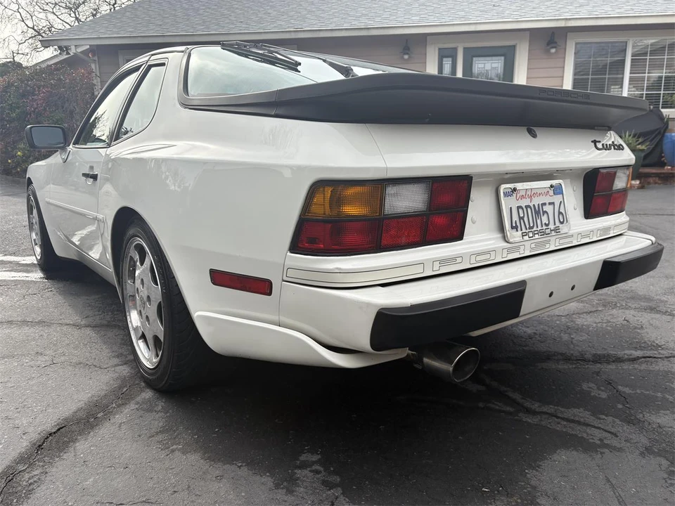 1989 Porsche 944 S2 - Image 8 of 31