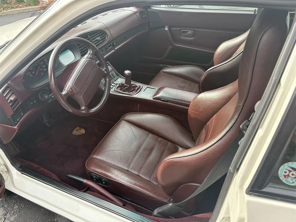 1989 Porsche 944 S2 - Image 9 of 31