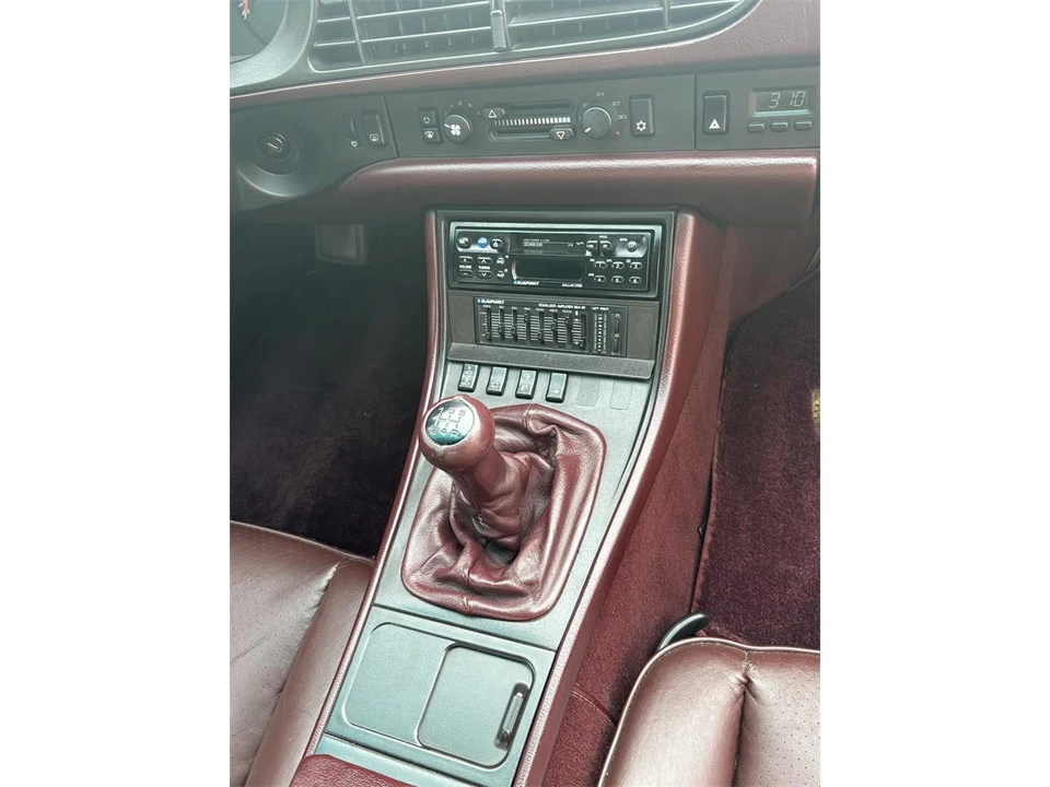 1989 Porsche 944 S2 - Image 11 of 31