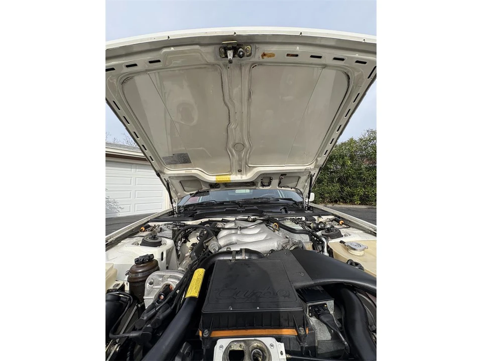 1989 Porsche 944 S2 - Image 17 of 31