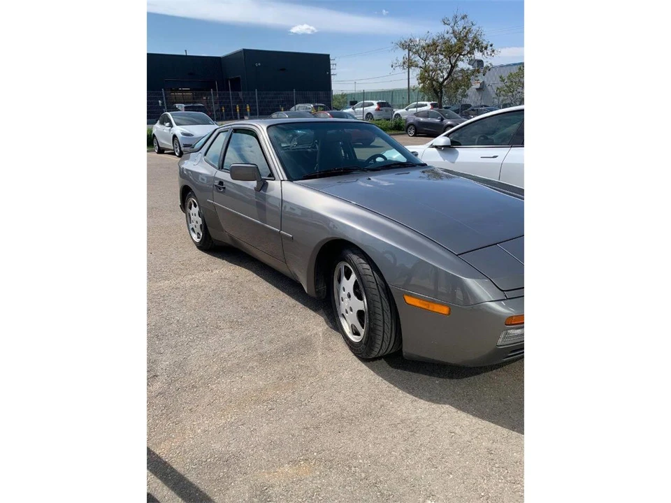 1989 Porsche 944 S2 - Image 2 of 11