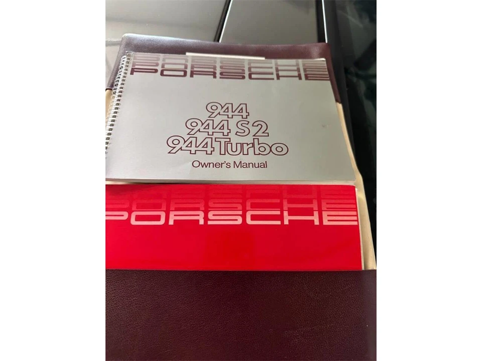 1989 Porsche 944 S2 - Image 10 of 11