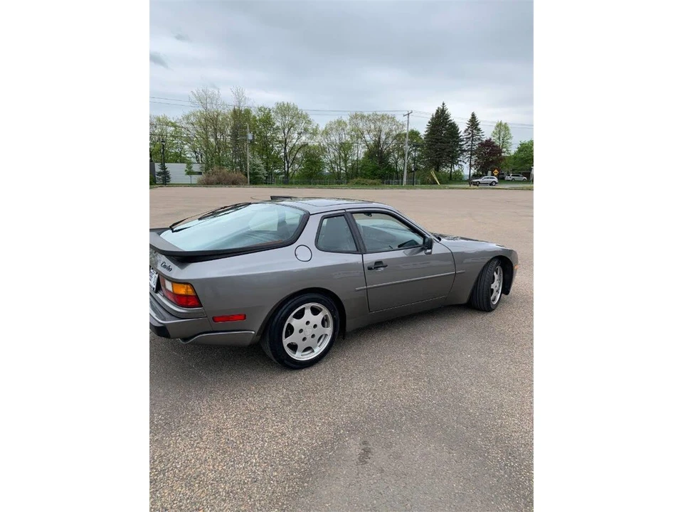 1989 Porsche 944 S2 - Image 5 of 11