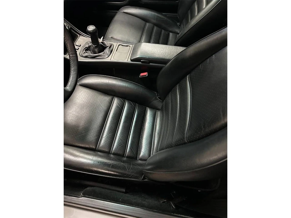 1989 Porsche 944 S2 - Image 6 of 11