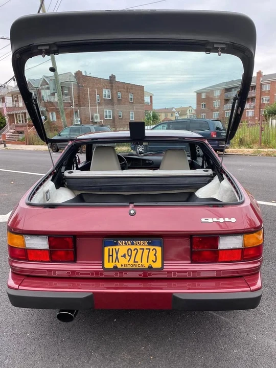 1989 Porsche 944 - Image 12 of 16