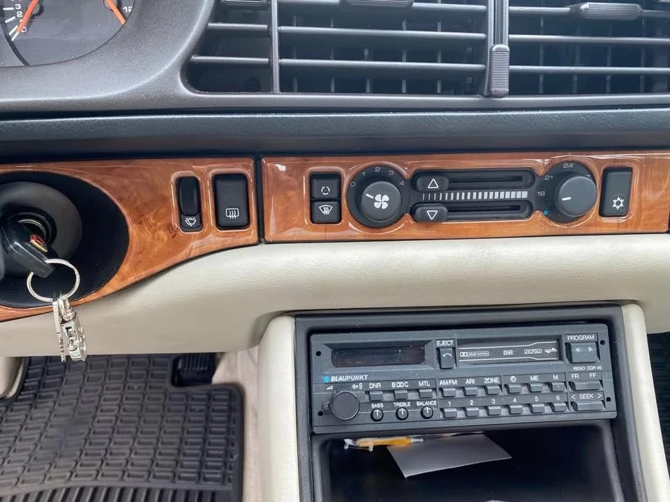 1989 Porsche 944 - Image 6 of 16