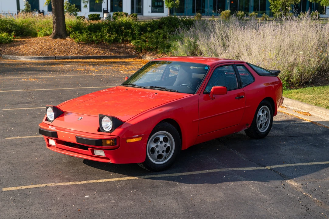 1989 Porsche 944 - Image 13 of 31