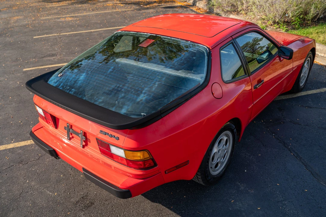 1989 Porsche 944 - Image 25 of 31
