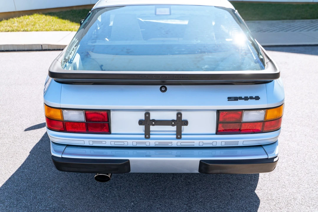 1989 Porsche 944 - Image 11 of 31