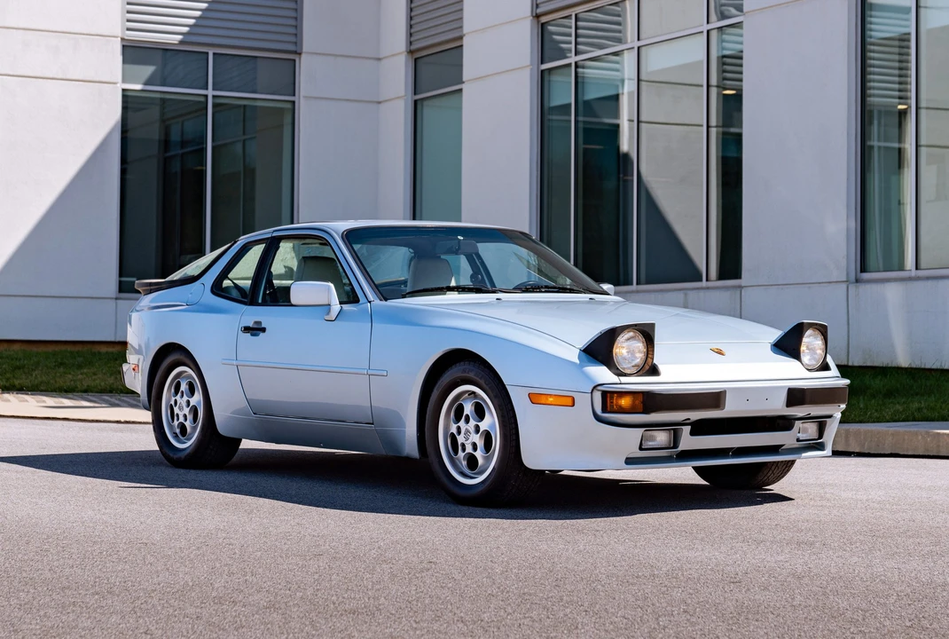 1989 Porsche 944 - Image 27 of 31