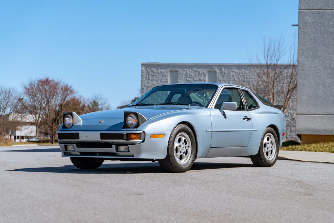 1989 Porsche 944 - Image 24 of 31
