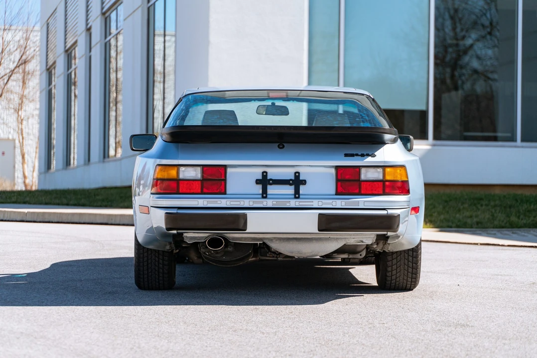 1989 Porsche 944 - Image 12 of 31