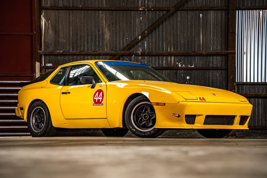 1989 Porsche 944 - Image 3 of 31