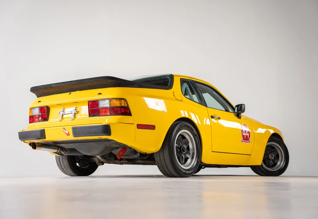 1989 Porsche 944 - Image 21 of 31