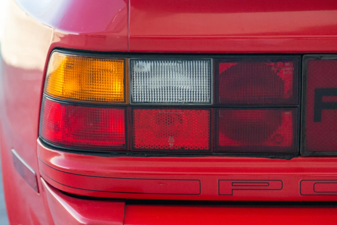 1989 Porsche 944 - Image 28 of 31