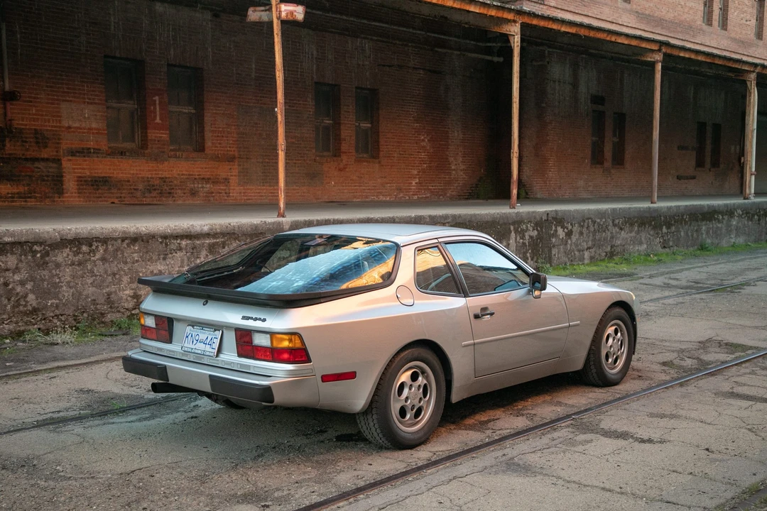 1989 Porsche 944 - Image 11 of 31