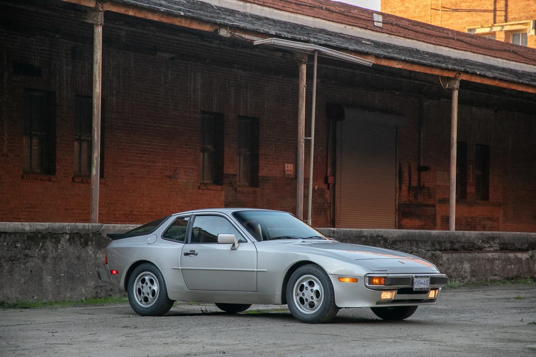 1989 Porsche 944 - Image 8 of 31