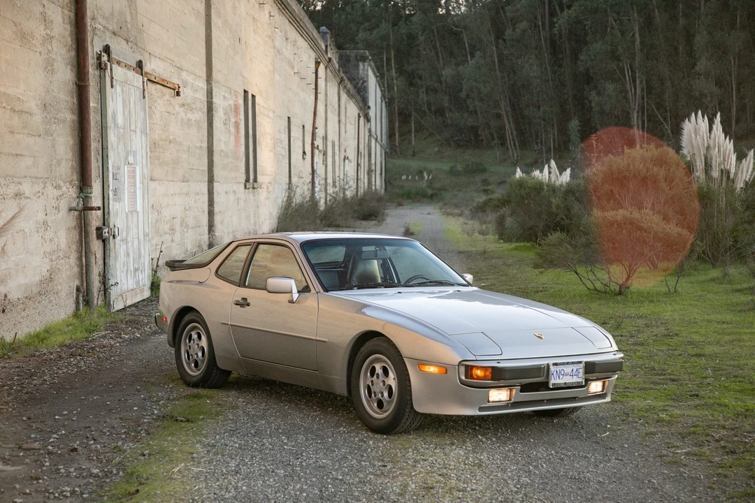 1989 Porsche 944 - Image 6 of 31