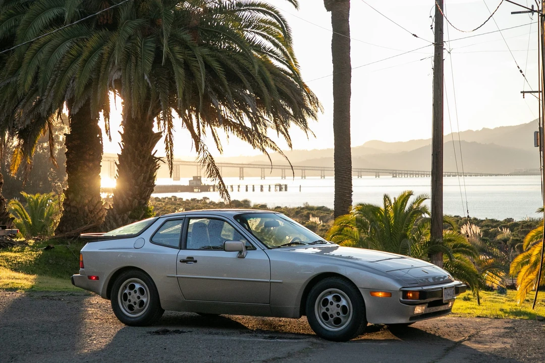 1989 Porsche 944 - Image 9 of 31