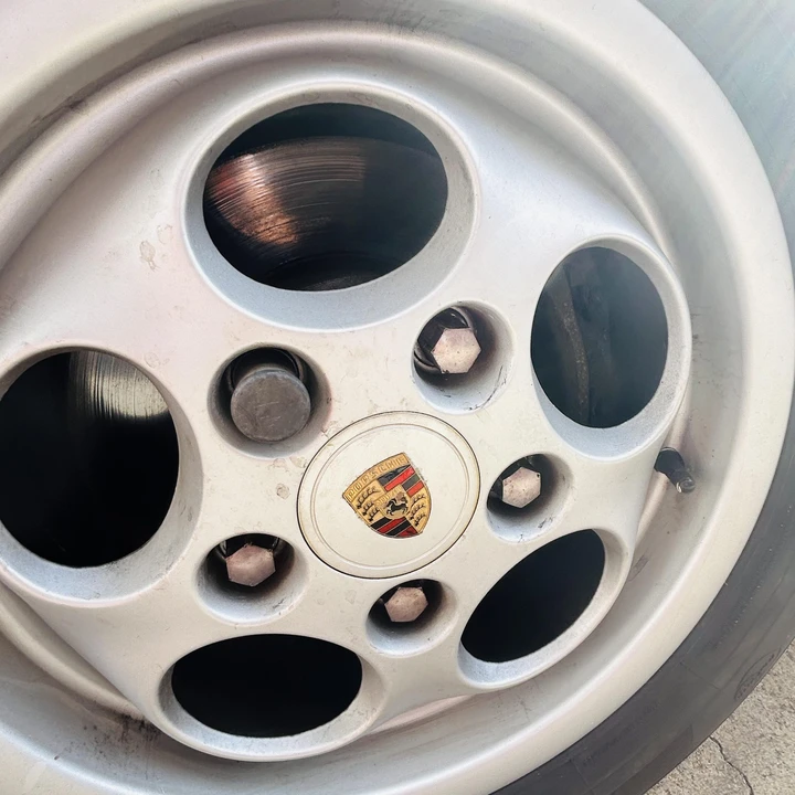 1989 Porsche 944 S2 - Image 25 of 31