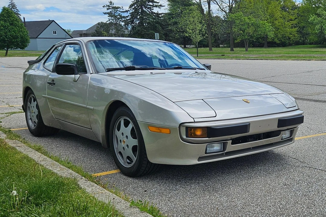 1989 Porsche 944 - Image 26 of 31