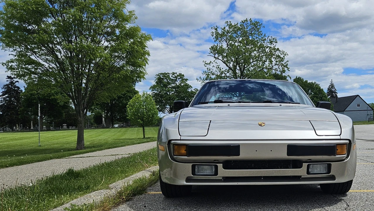 1989 Porsche 944 - Image 18 of 31