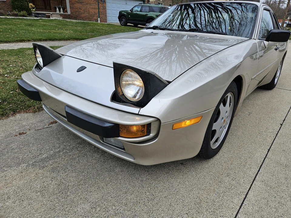 1989 Porsche 944 - Image 4 of 31