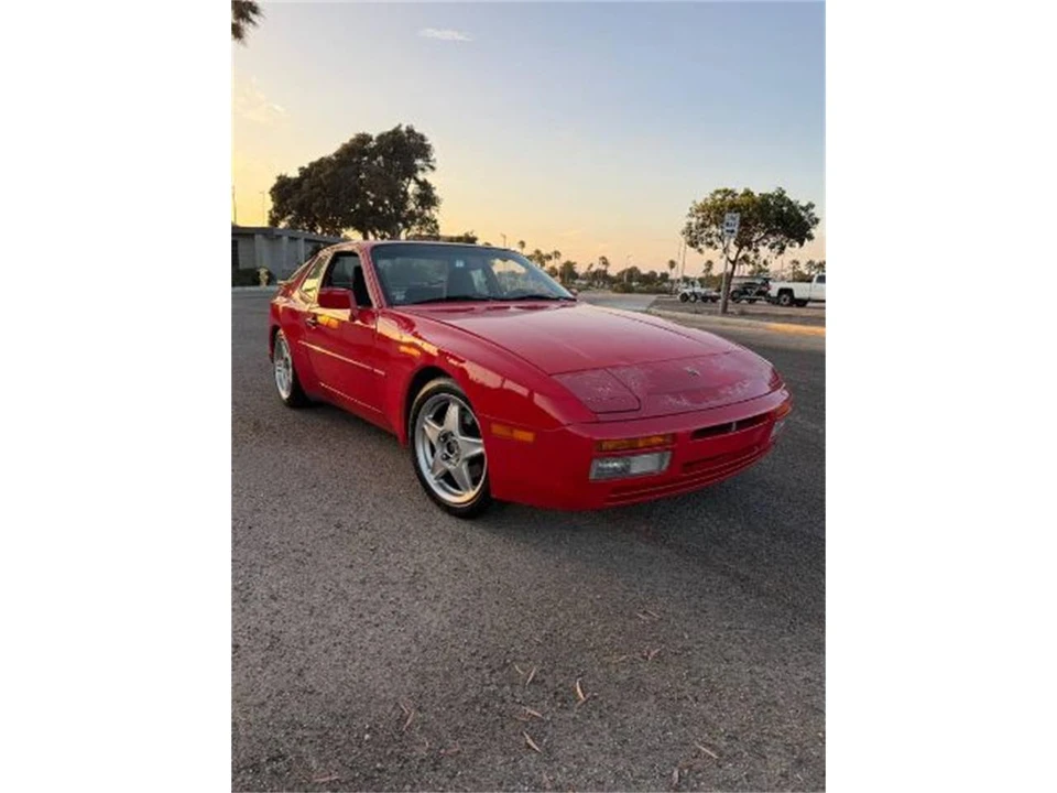 1989 Porsche 944 S2 - Image 14 of 23