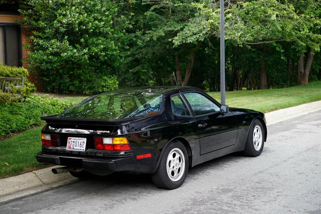 1989 Porsche 944 - Image 4 of 26