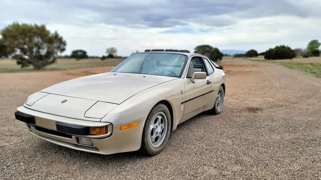 1989 Porsche 944