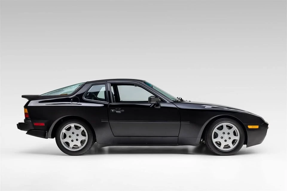 1989 Porsche 944 - Image 6 of 20