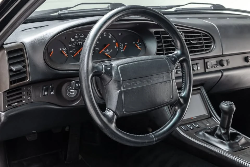 1989 Porsche 944 - Image 13 of 20