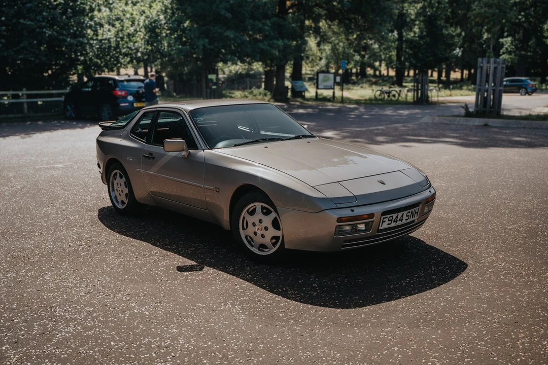 1989 Porsche 944 S2 - Image 2 of 30