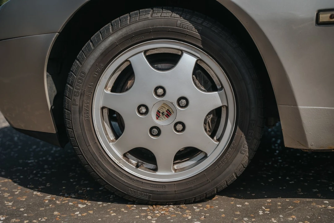 1989 Porsche 944 S2 - Image 22 of 30