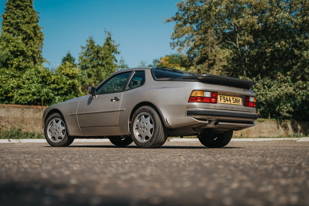 1989 Porsche 944 S2 - Image 19 of 30