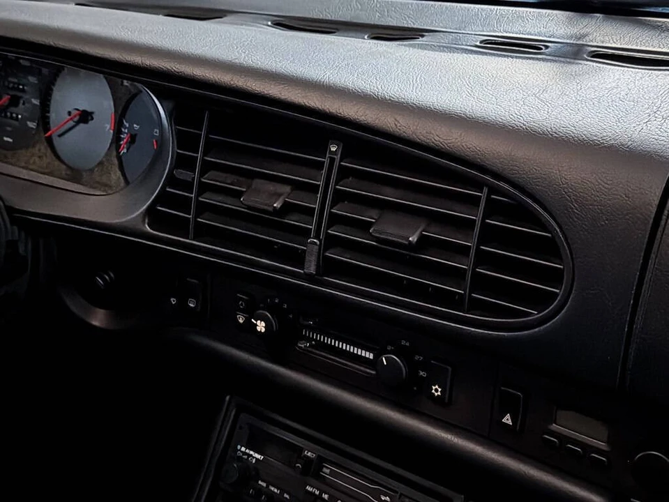 1989 Porsche 944 S2 - Image 8 of 10