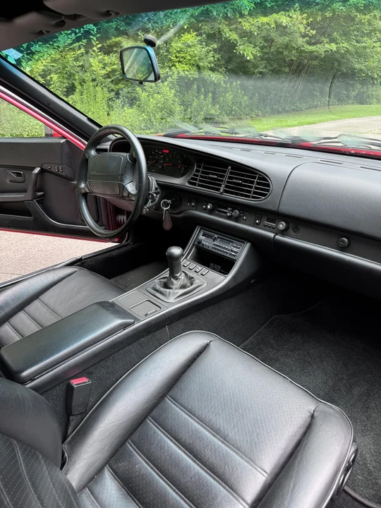 1989 Porsche 944 S2 - Image 25 of 31