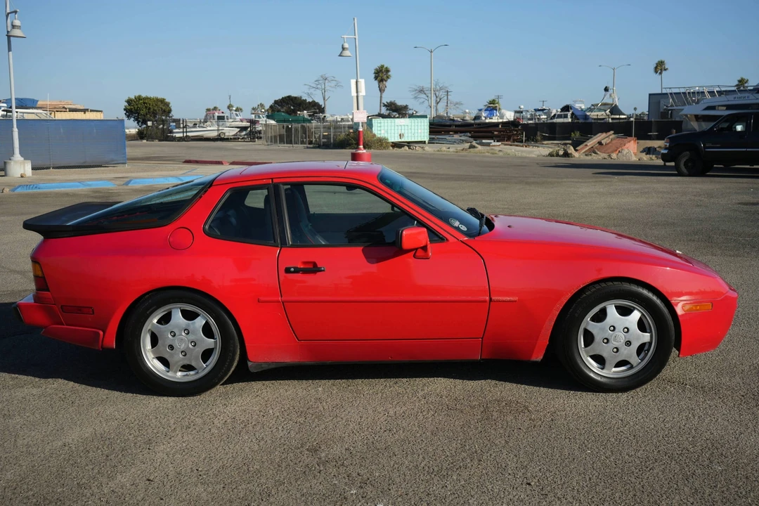 1989 Porsche 944 S2 - Image 26 of 31