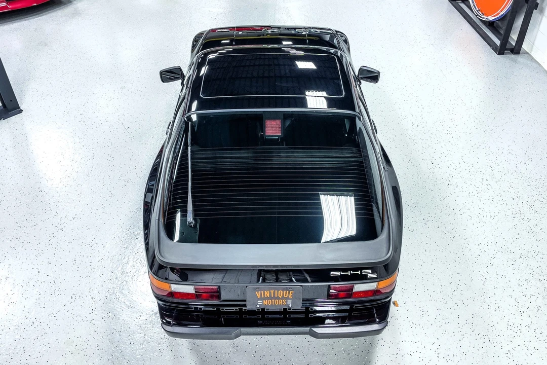 1989 Porsche 944 S2 - Image 12 of 31
