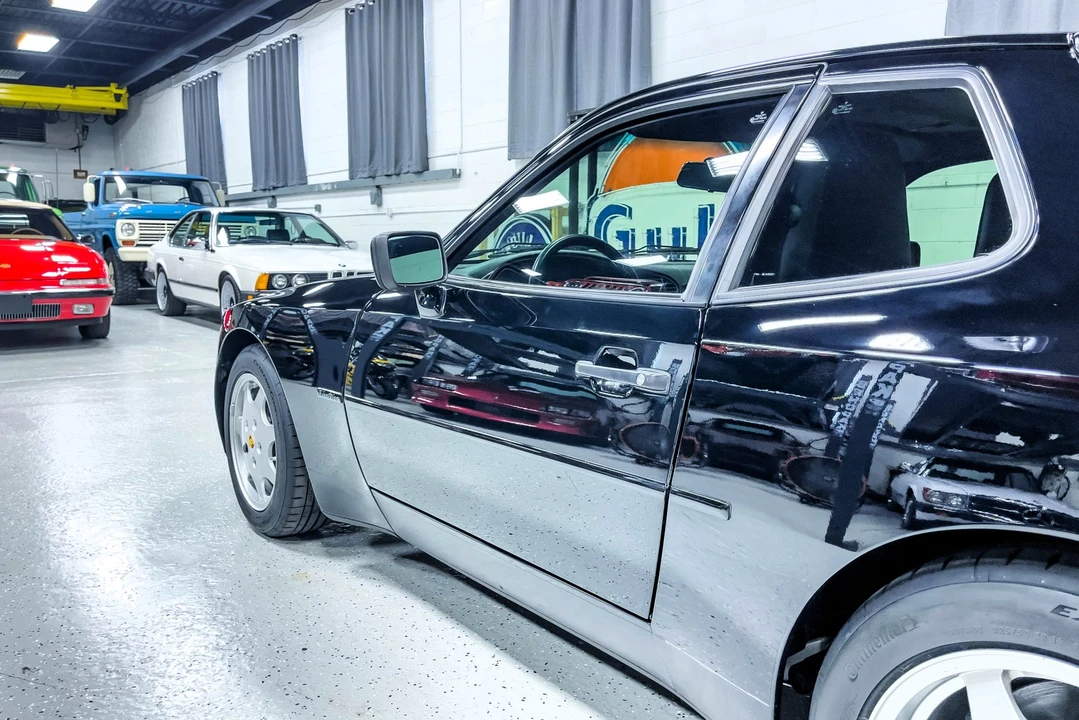 1989 Porsche 944 S2 - Image 18 of 31