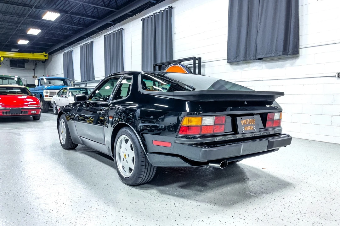 1989 Porsche 944 S2 - Image 13 of 31