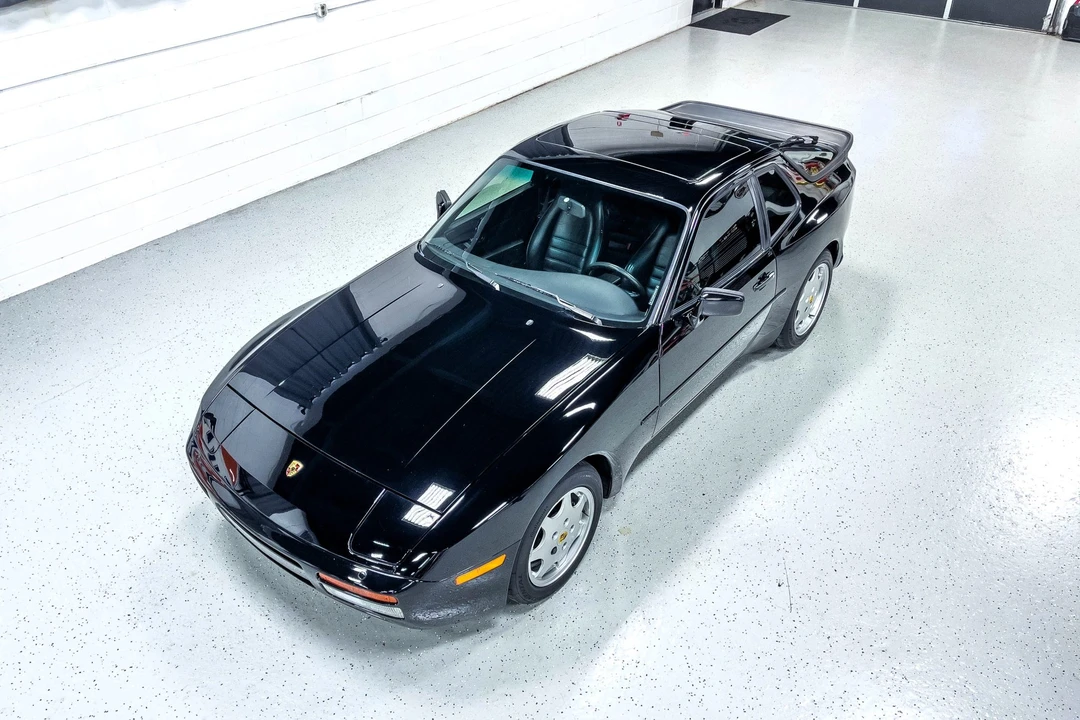 1989 Porsche 944 S2 - Image 3 of 31