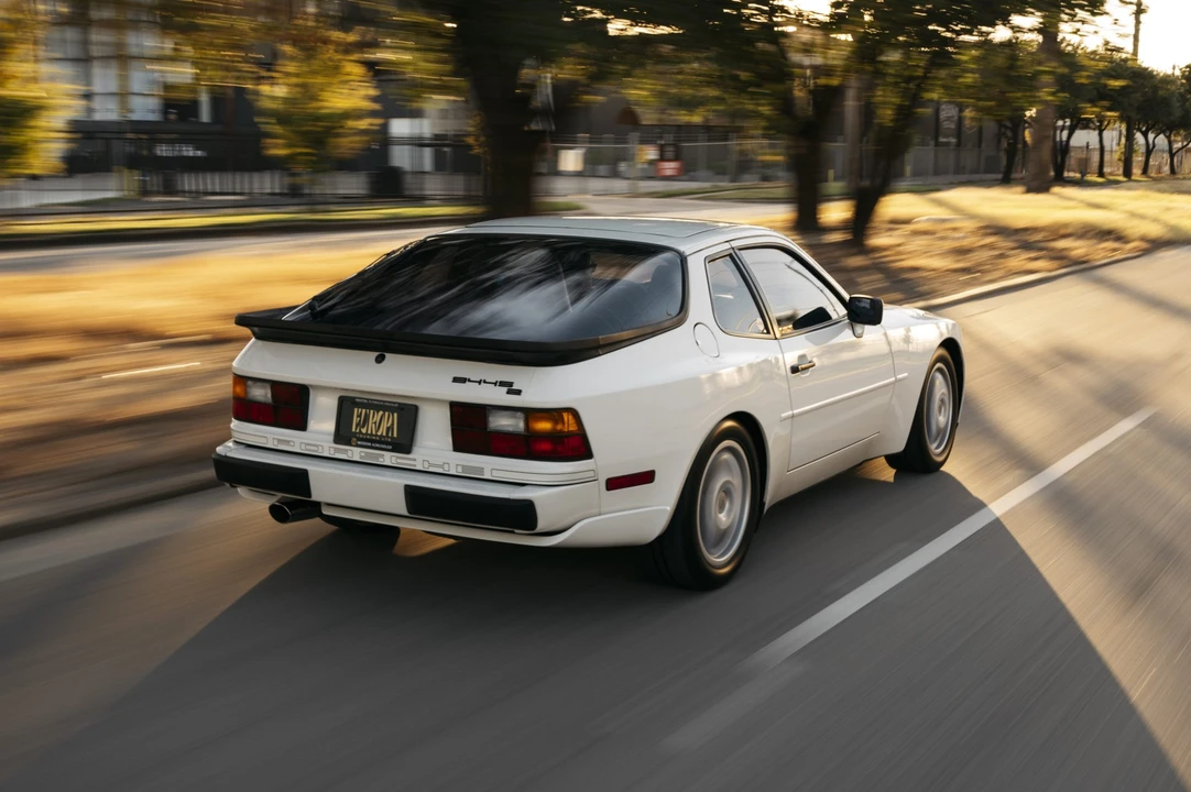 1989 Porsche 944 S2 - Image 23 of 31