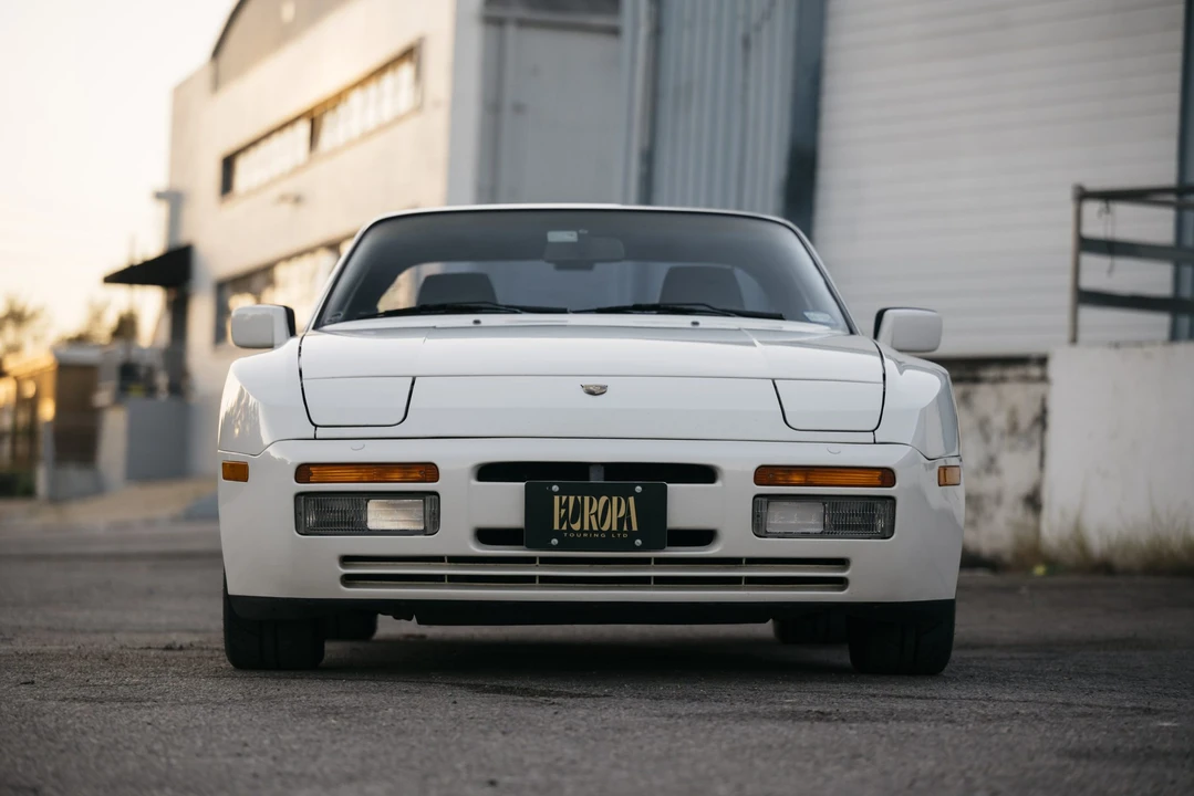 1989 Porsche 944 S2 - Image 8 of 31