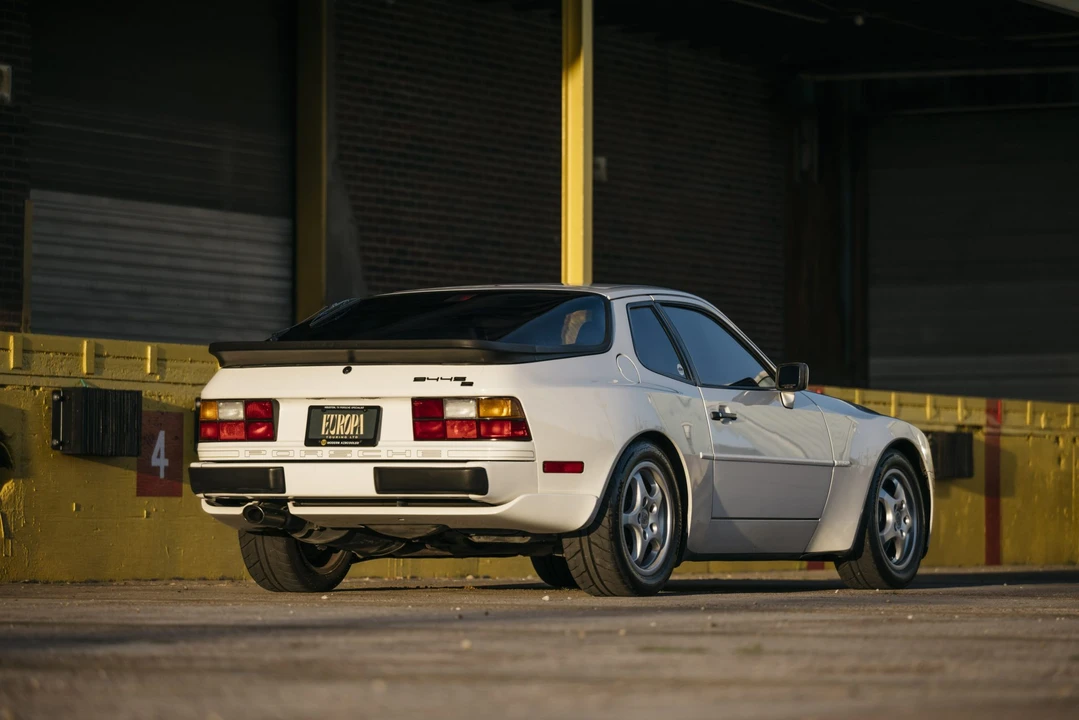 1989 Porsche 944 S2 - Image 13 of 31