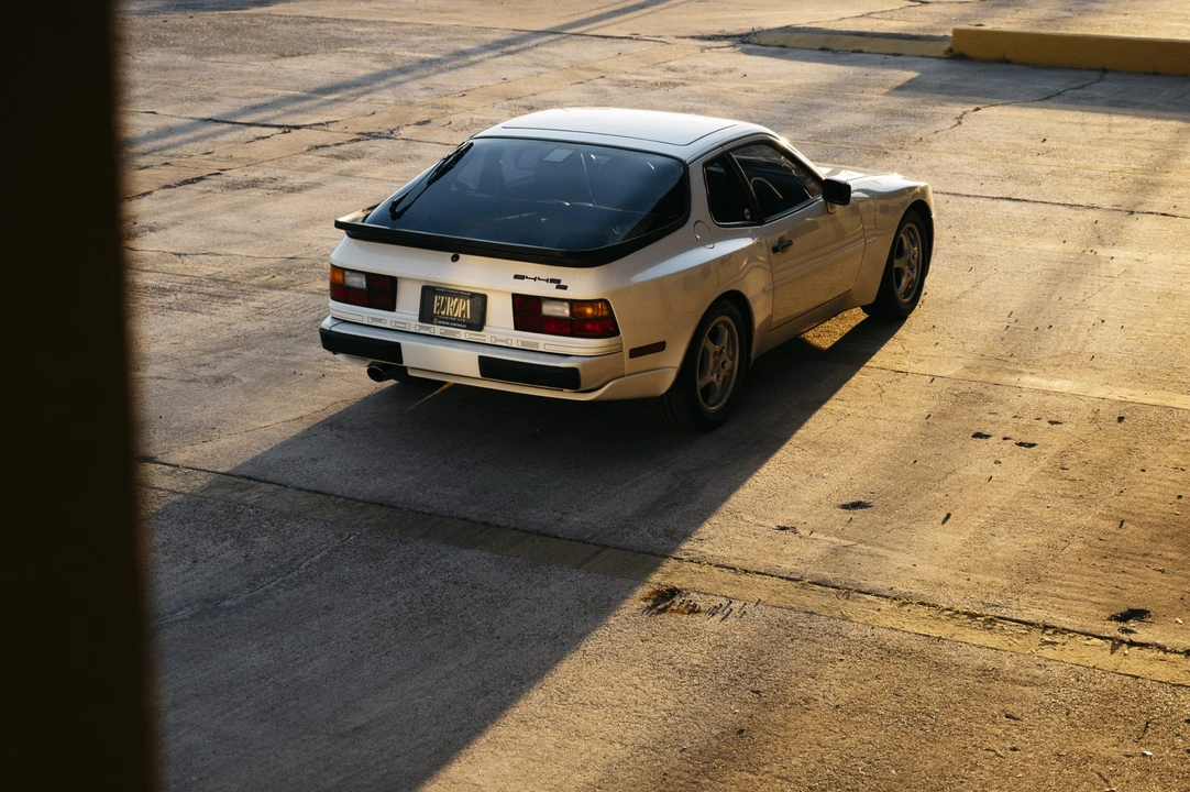 1989 Porsche 944 S2 - Image 20 of 31
