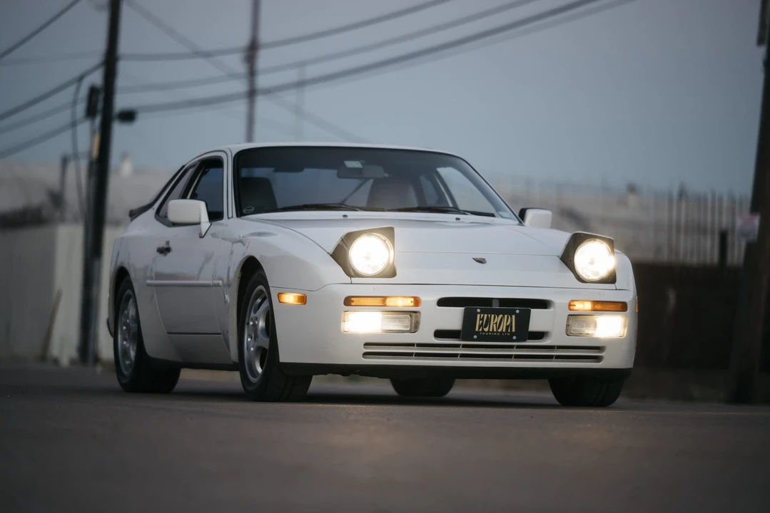 1989 Porsche 944 S2 - Image 30 of 31