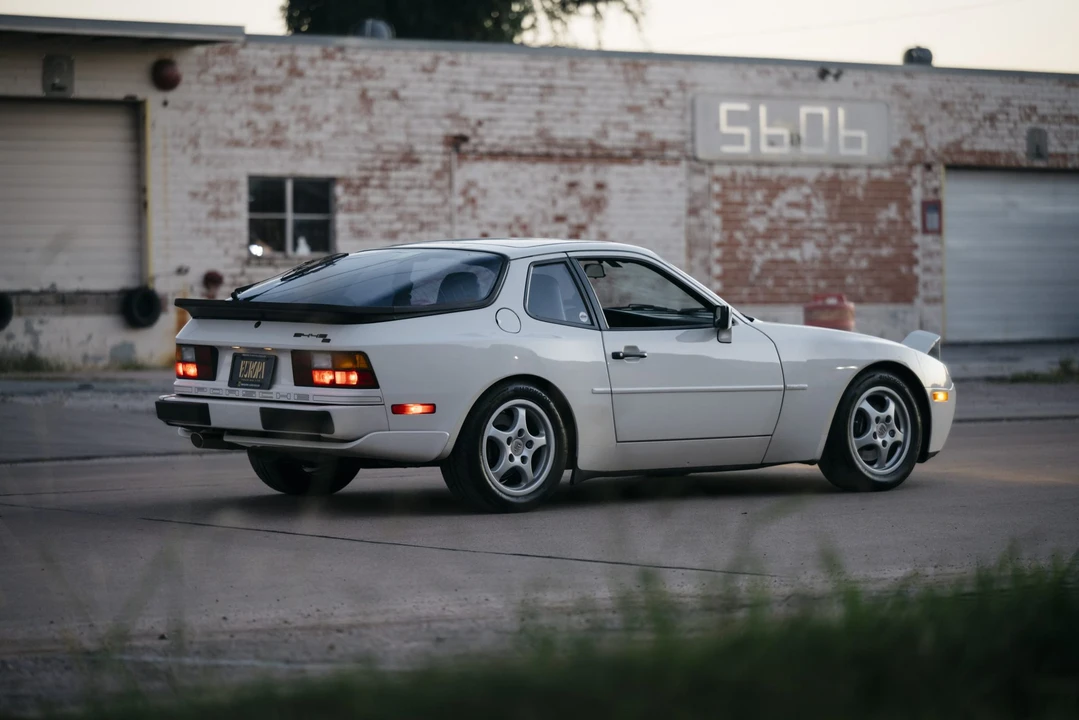 1989 Porsche 944 S2 - Image 21 of 31