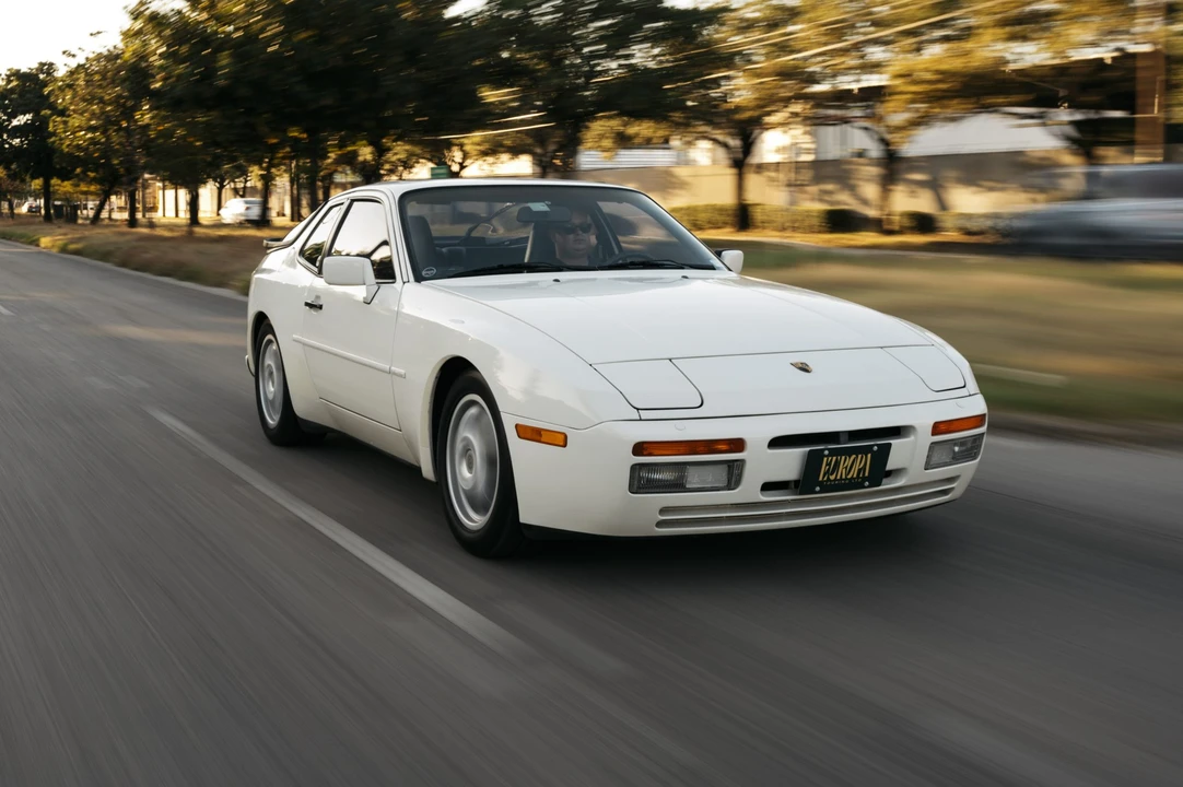 1989 Porsche 944 S2 - Image 25 of 31